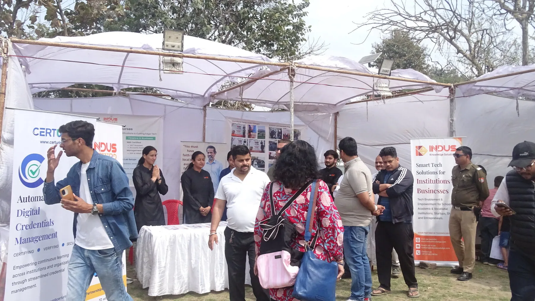 Community, books and public life